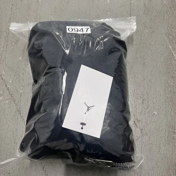 Nike Air Jordan Essentials Winter Vest Black FD8628-010 Men's Size M - Picture 8 of 8